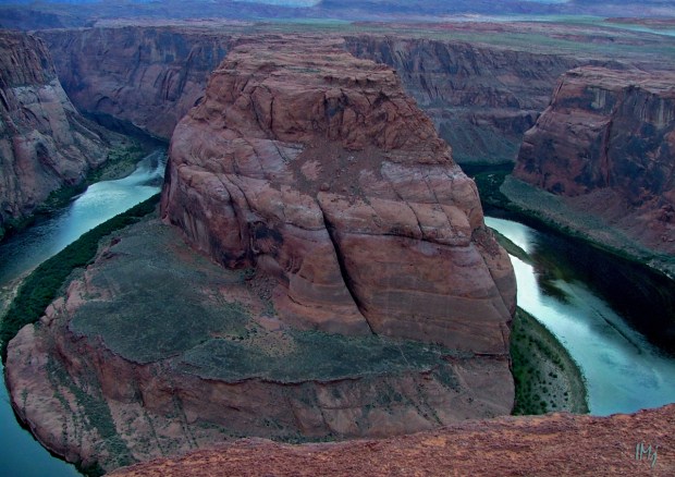 Horseshoe bend